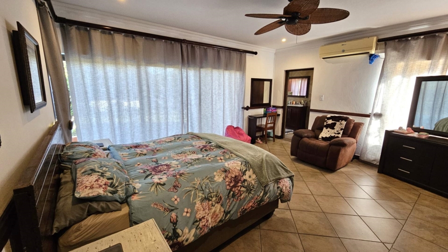 5 Bedroom Property for Sale in Birdwood Estate North West